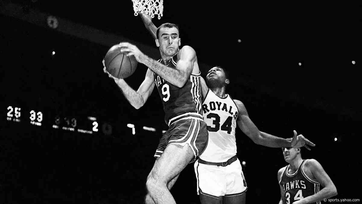 Bob Pettit, imposing Hawks great and first NBA MVP, dies at 93