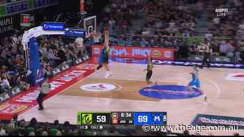 Star sends injury scare through NBL