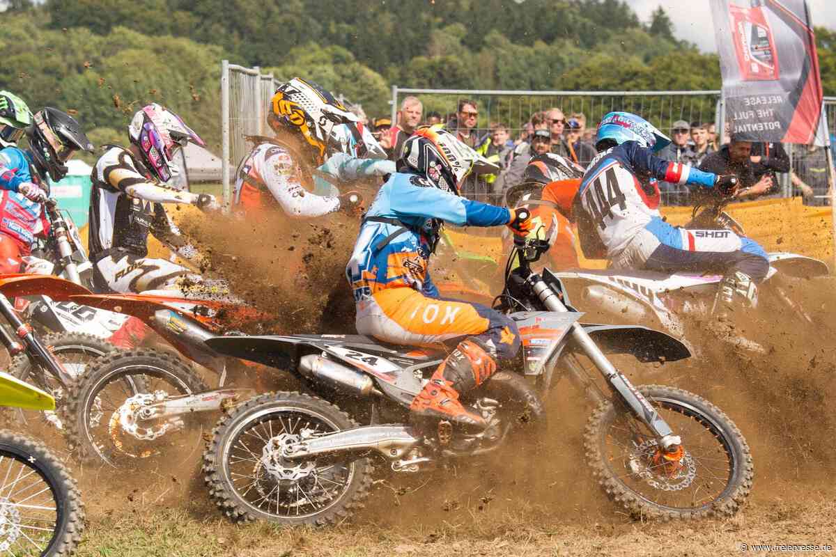 170 Motocross-Spezialisten zeigen im Erzgebirge ihr Können