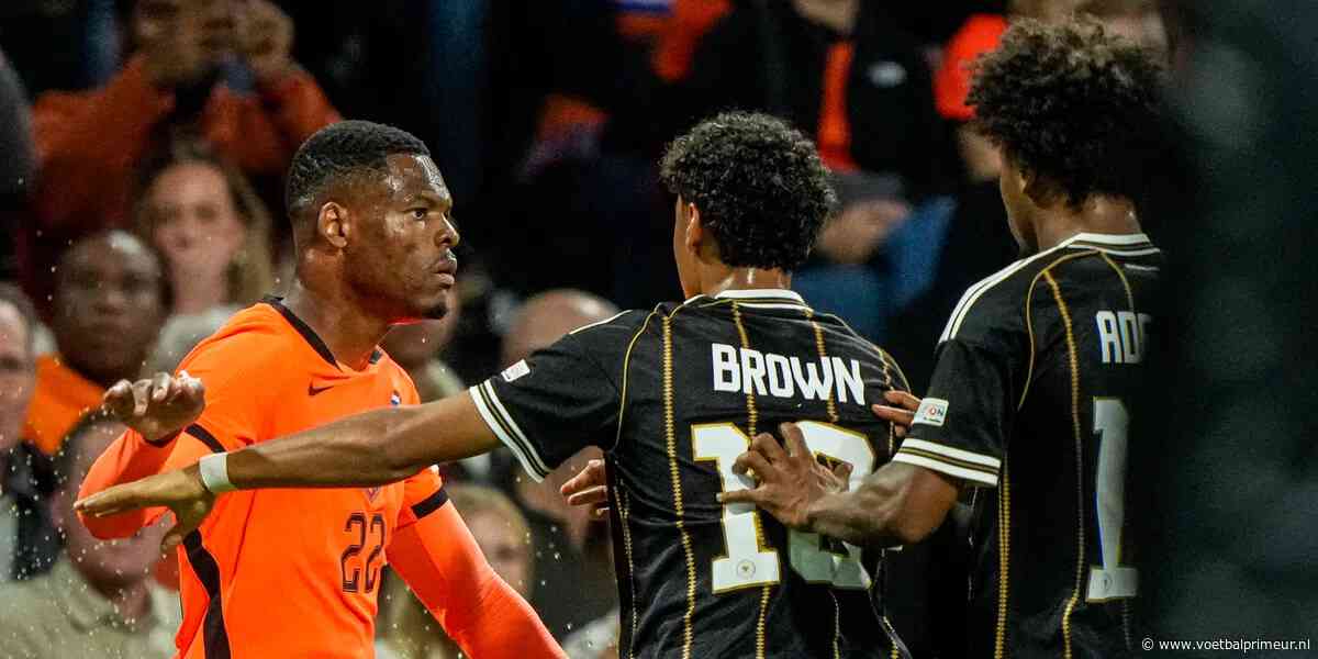 Dumfries niet te spreken over Duitse 'wereldvoetballer': 'Je kent zijn streken'
