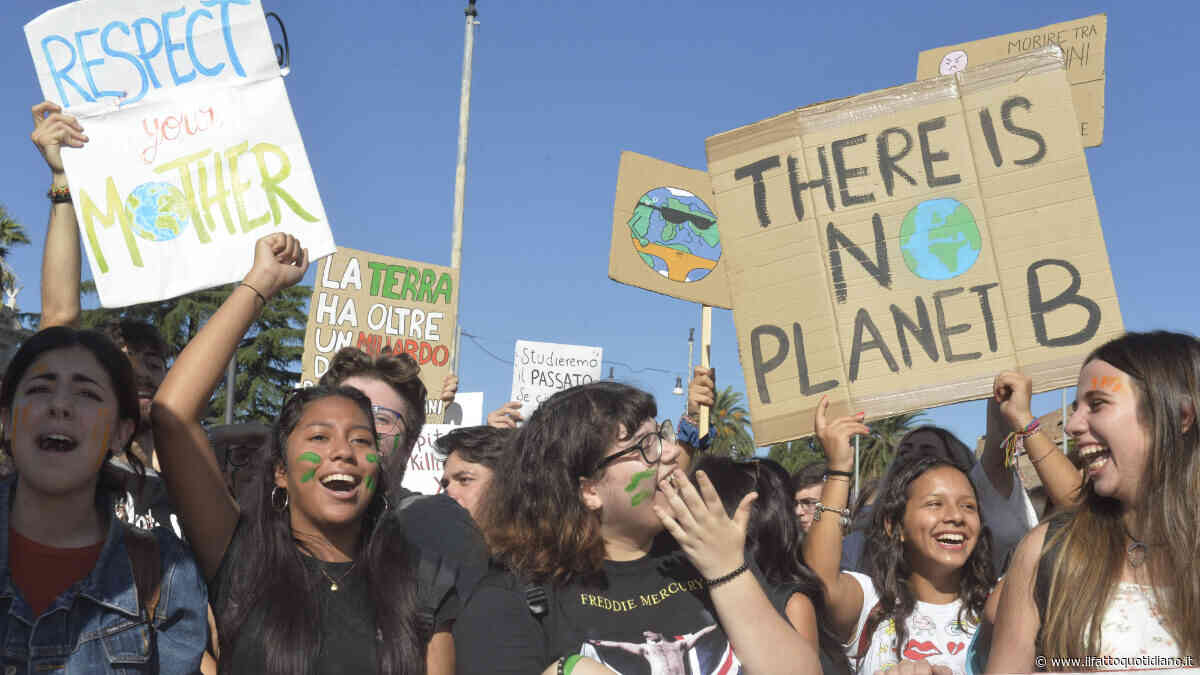 Migranti climatici in aumento, ma sono ignorati.  La consulente Onu: “Col  Piano Mattei persa un’occasione”