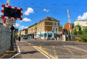 Two level crossings in Acton and one in Isleworth may close