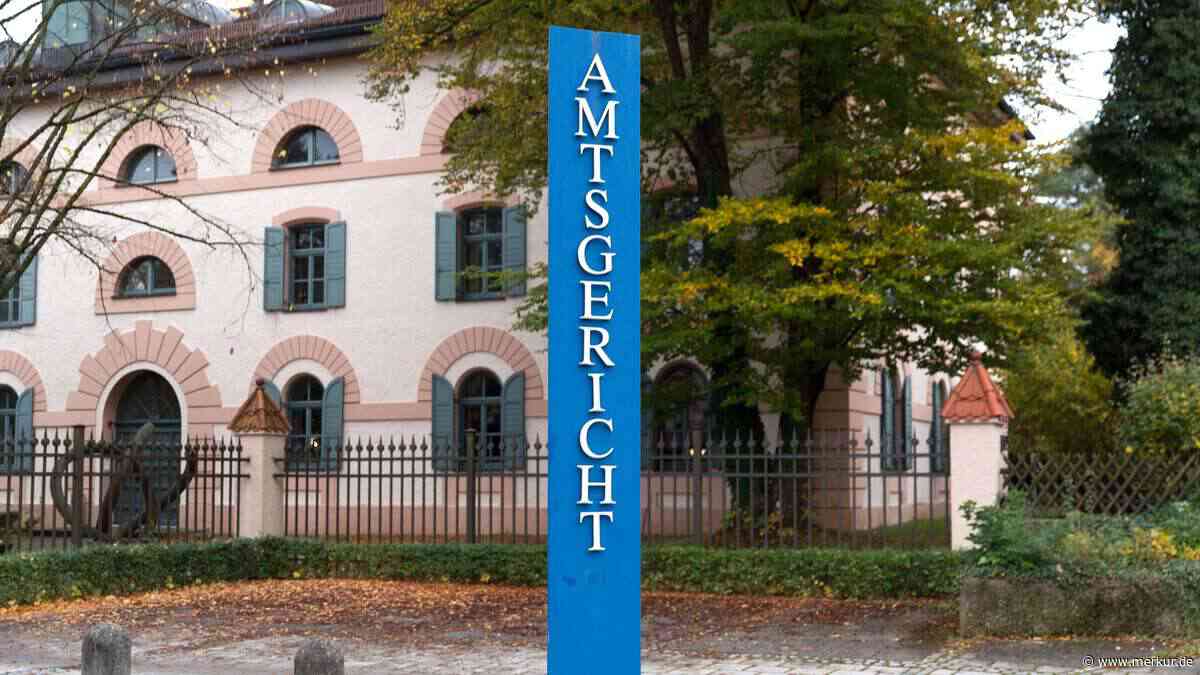 „Ich schlag' dir die Zähne aus": 20-Jähriger soll Messer vor Mittelschule gezogen haben