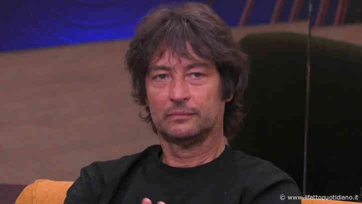 Simone Annichiarico bestemmia al Grande Fratello, eliminato. Selvaggia Lucarelli: “Non posso accettare che esca per una recensione negativa al Creatore”