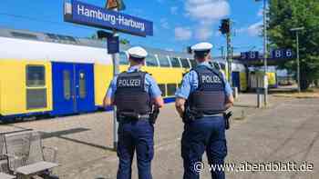 Im Metronom nach Harburg: Mann wird erst beleidigt, dann festgenommen