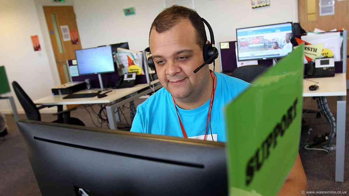 NSPCC helpline manager tried to meet up with 14-year-old boy