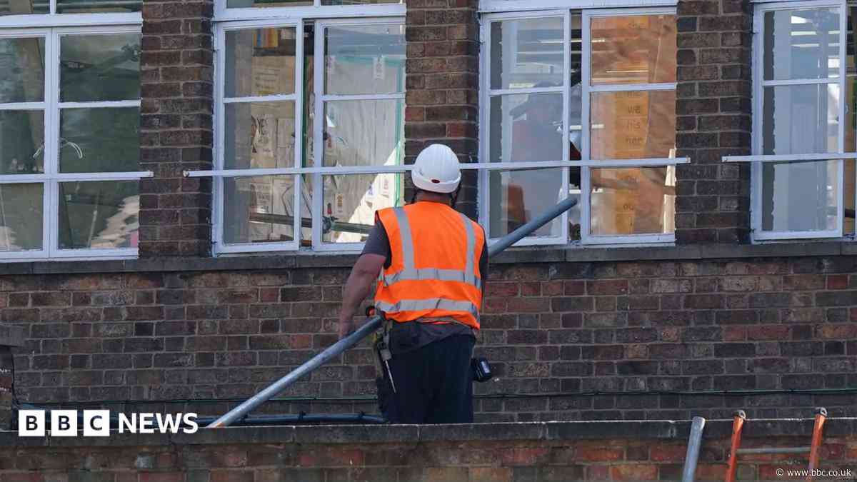 Contractor accused of hiding evidence is fined