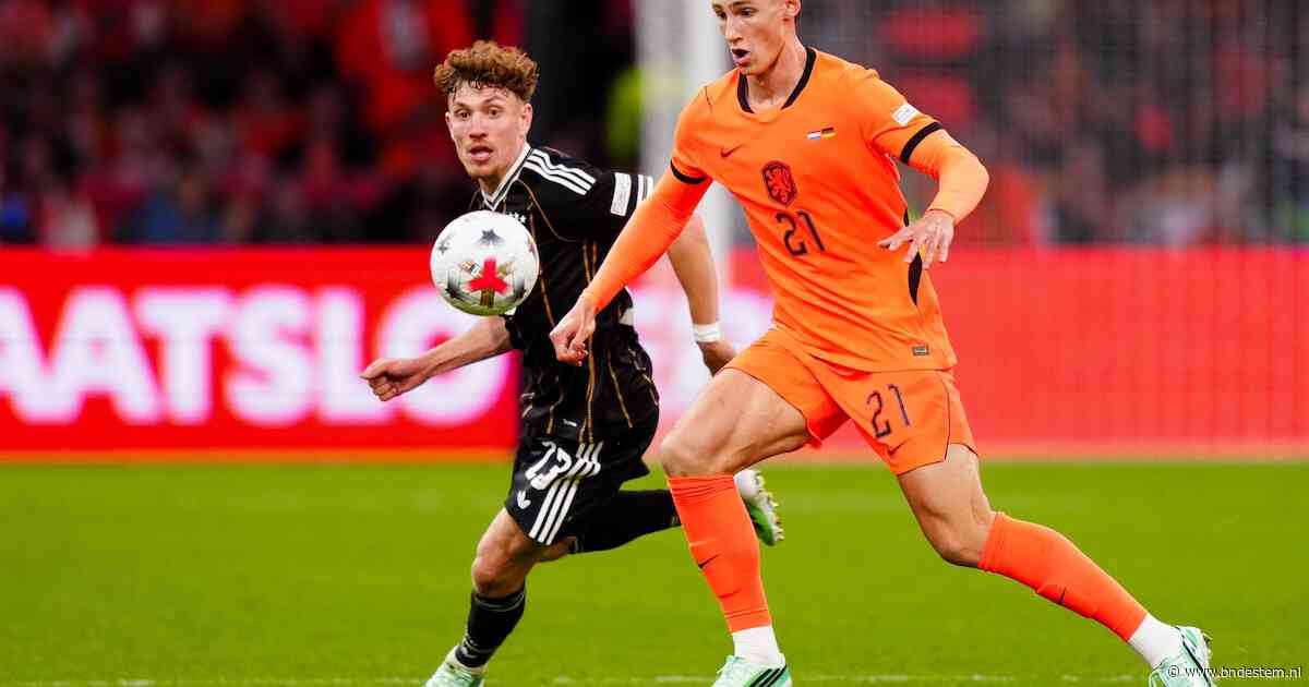 Ruben van Bommel overladen met complimenten na puntgave assist bij Oranje-debuut: ‘Zo af en toe zet een voetballer de tijd stil’