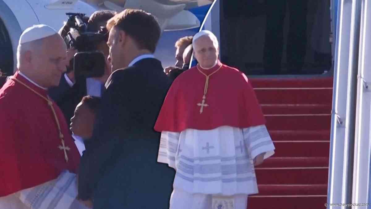 Emmanuel Macron verwelkomt paus in Parijs