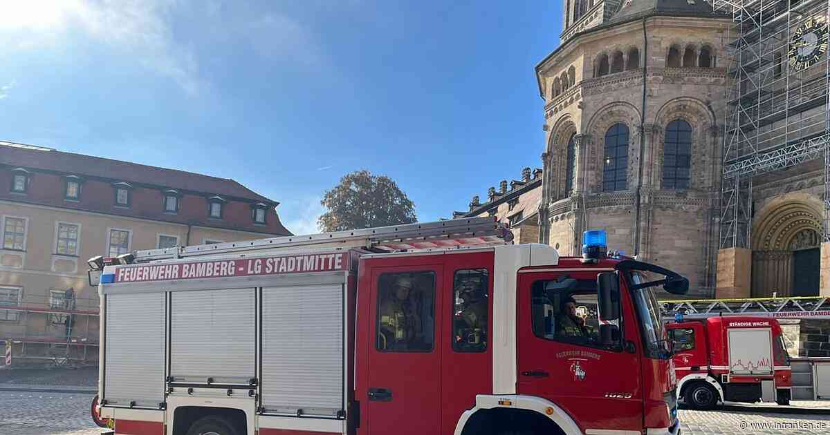 Feuerwehr am Bamberger Domplatz: Das steckte hinter dem Einsatz