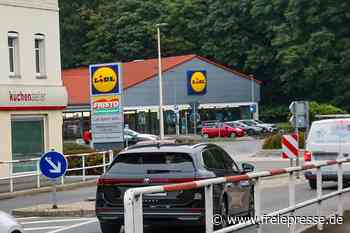 Unfall am Lidl-Parkplatz in Glauchau: Polizei nennt Ursache für Kollision mit mehreren Autos