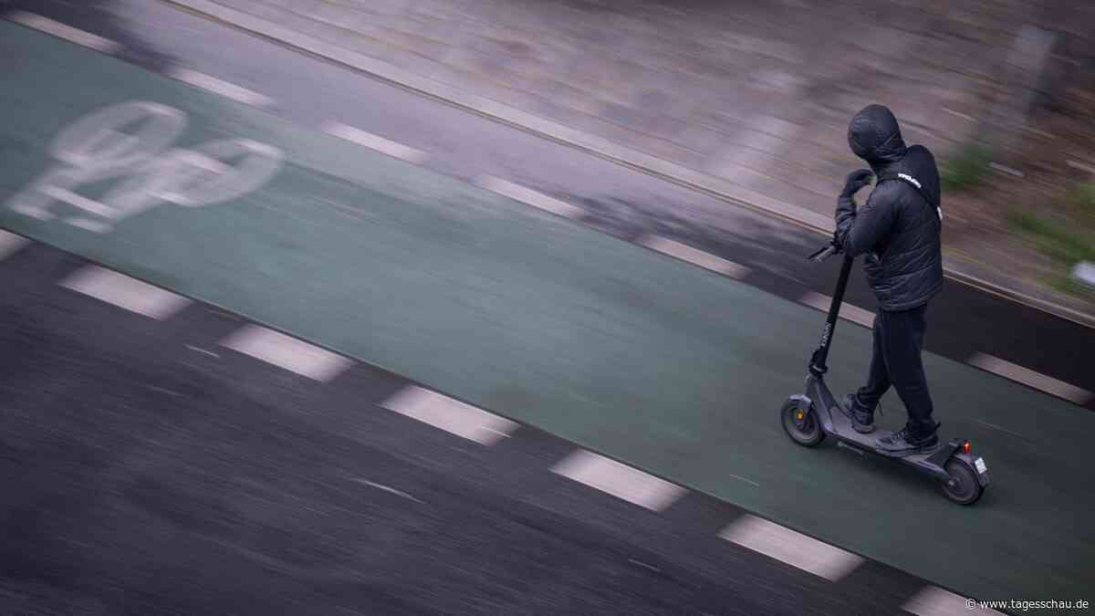 Halter von E-Scootern haften künftig bei Unfällen