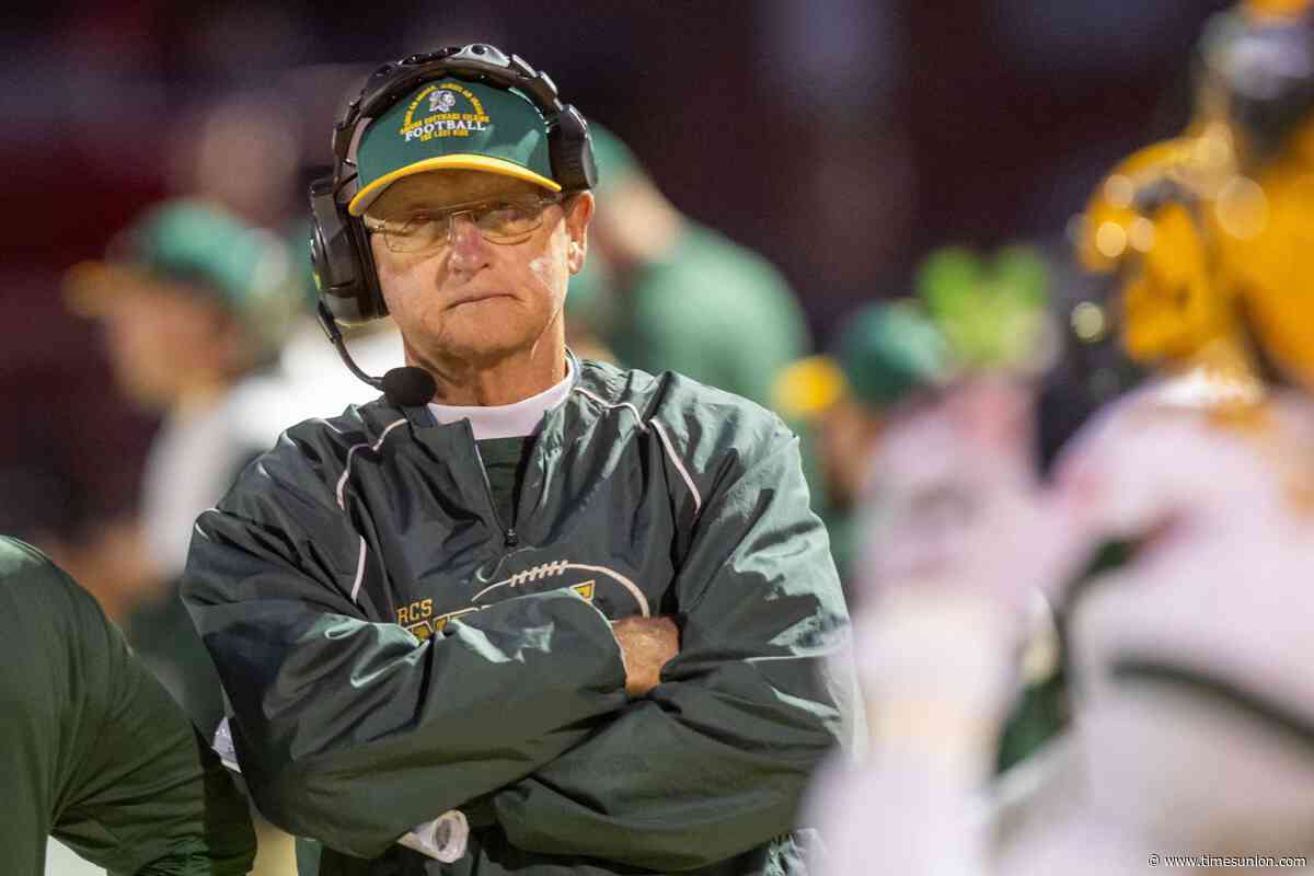 Ravena-Coeymans-Selkirk to name football field after legendary coach Gary VanDerzee