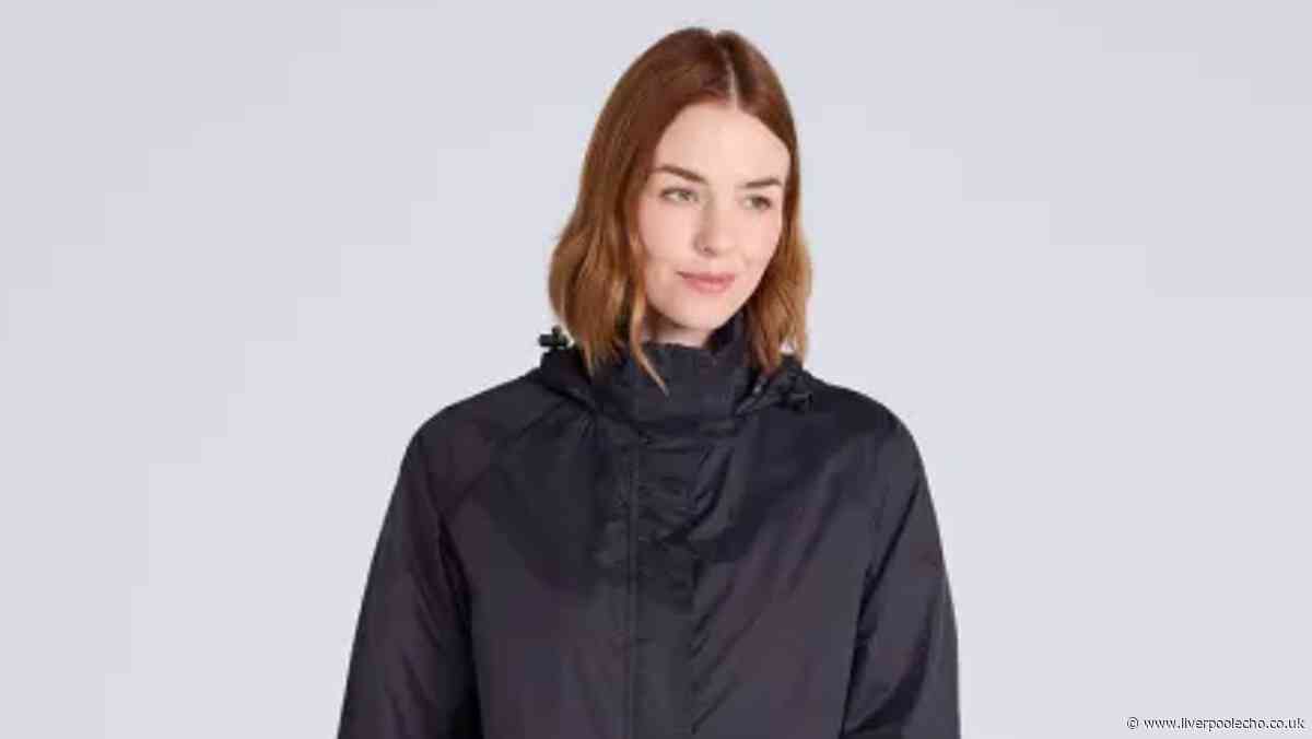 Mountain Warehouse reduces £45 coat to £30 in 10 colours as rain hits
