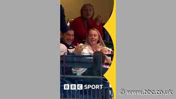 Mind the twins! Fan shows father's instinct whilst carrying baby