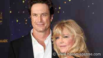 Oliver Hudson reveals difficulties of having 'icon' Goldie Hawn as a mother