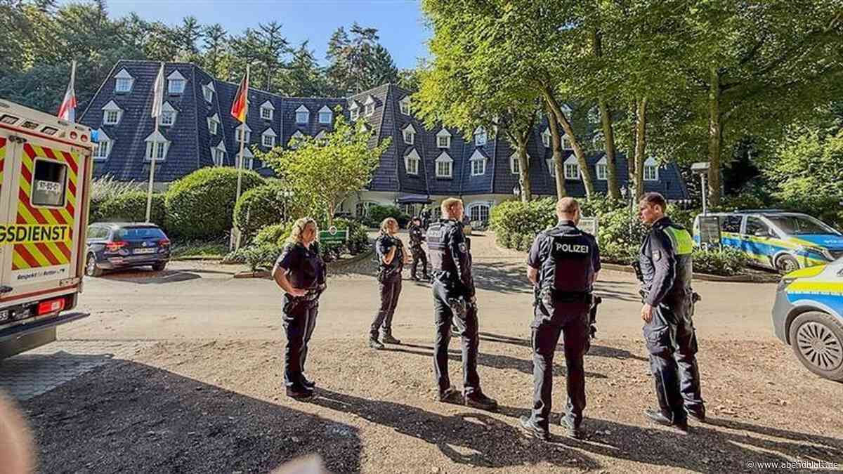 Bewaffneter Täter überfällt das Waldhaus Reinbek – mehrere Verletzte