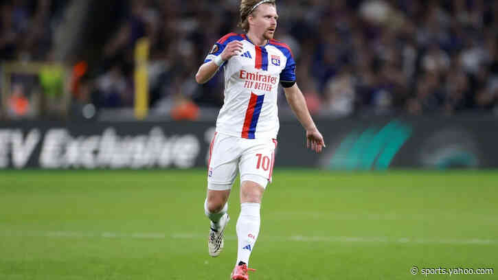 Lyon midfielder Pavel Šulc reveals playing with bone oedema