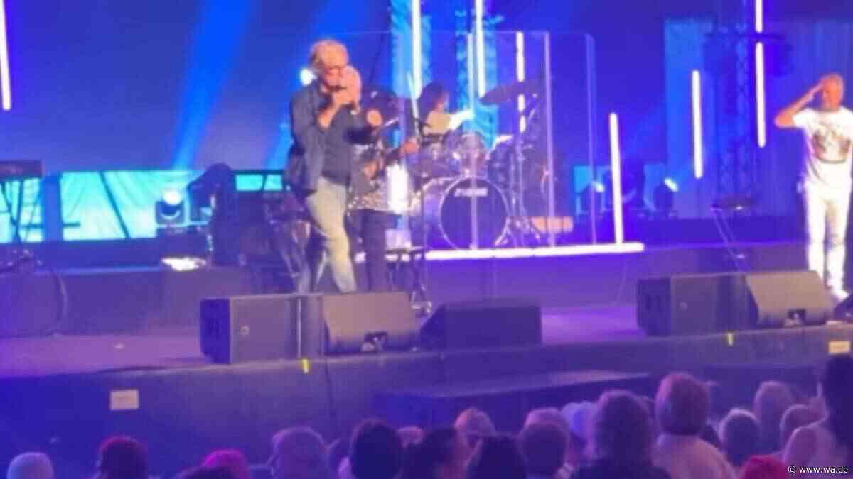 Erstes Posting seit 2019: Schlager-Legende meldet sich überraschend bei Facebook