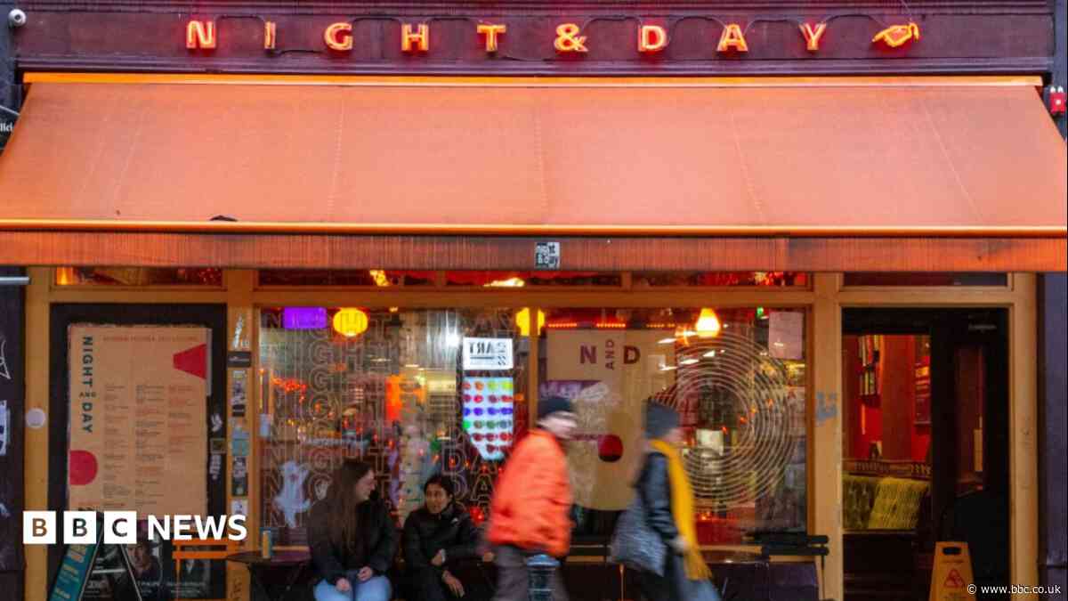Touts in US, Latvia and Germany selling Manchester gig tickets