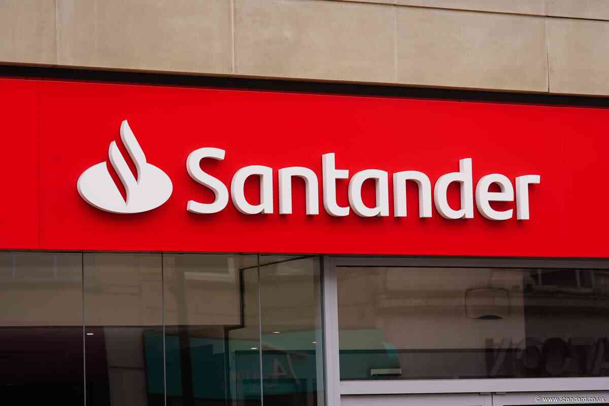 Santander online banking outage leaves customers unable to log on