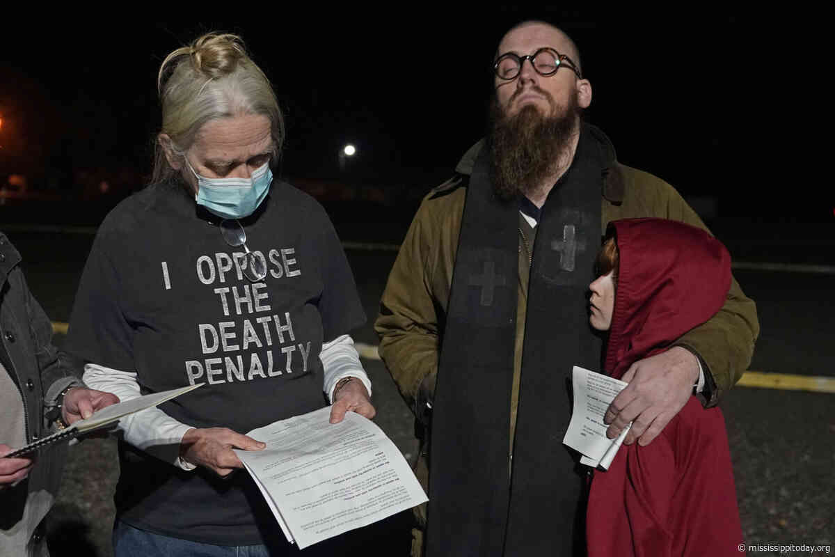Priest to death row inmates urges Mississippi to repeal nitrogen as form of execution