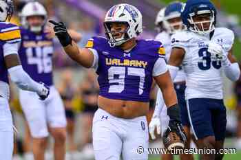 UAlbany football's Christian Santiago lives 'lineman's dream' on fake punt