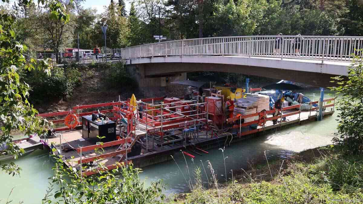Schwimmende Baustelle zwischen Loisach und Isar: Kanal wird abgedichtet