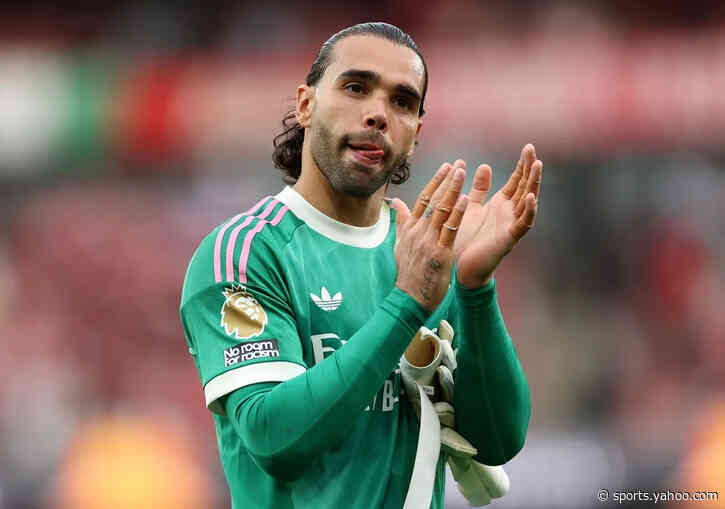 Arsenal goalkeeper believes his teammate deserves award