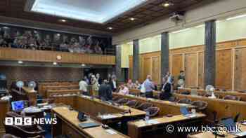 Reform small boat vote branded 'political stunt'