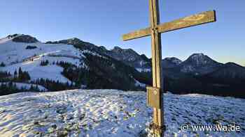 Wanderdrama bei Ornica: 69‑Jähriger stürzt 100 Meter in die Tiefe und stirbt