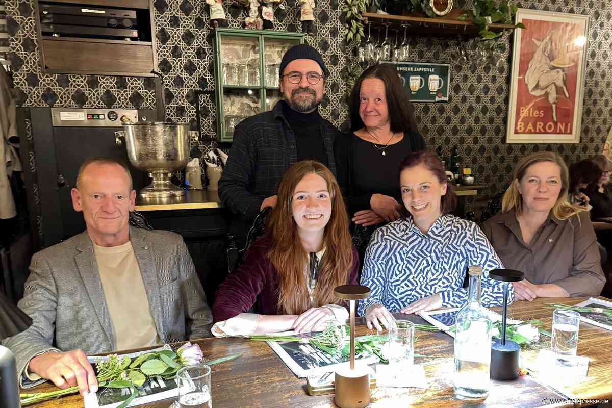 Von Keating bis Whitman: Der „Club der toten Dichter“ trifft sich in Freiberg