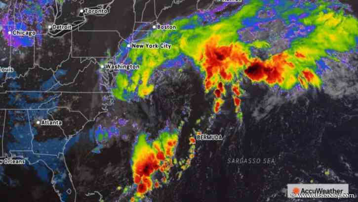Dangerous nor'easter threatens East Coast flooding as airlines issue travel waivers