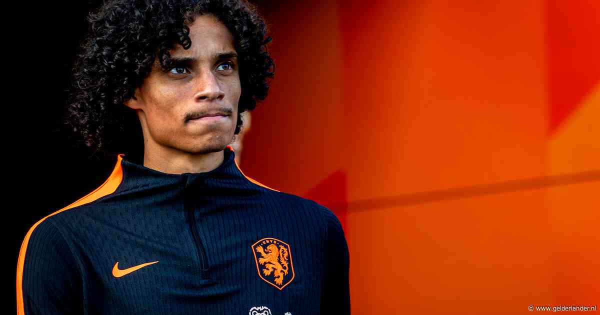 Gjivai Zechiël meldt zich maandag weer bij Oranje