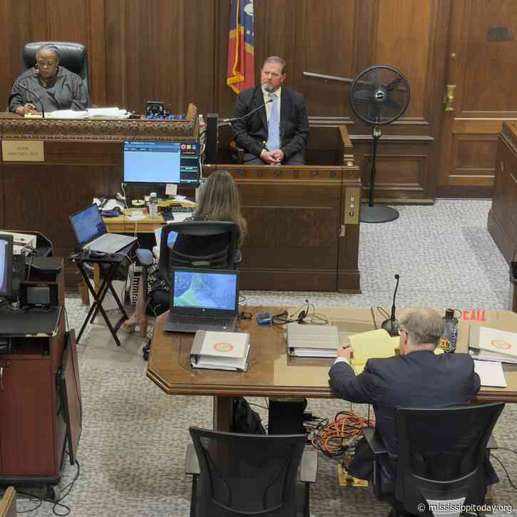 Former Capitol Police officers testify in their manslaughter trial