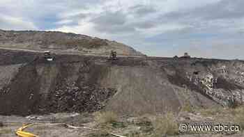Calgary company behind landfill on fire ordered to temporarily close 2nd facility in Balzac