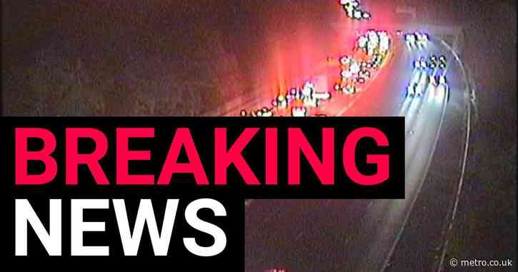 London motorway closed after crash causing 60-minute delays