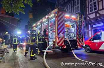 FW Celle: Feuer in der historischen Altstadt von Celle - eine Person gerettet