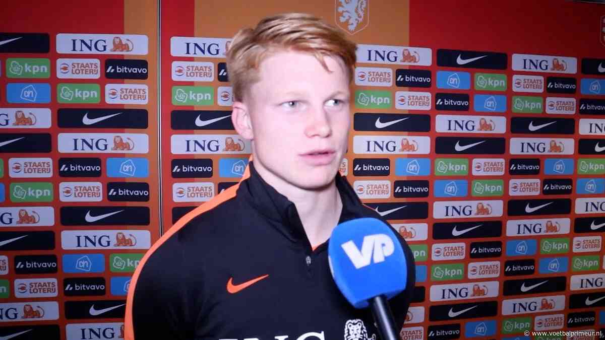 Smit ziet frustrerende trend bij Jong Oranje: 'Gaat de hele kwalificatie al zo...'