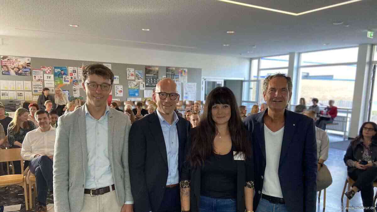 Sohn von Friedrich Merz warnt Lehrer: „Werte sind nur wirkungsvoll, wenn sie gelebt werden"