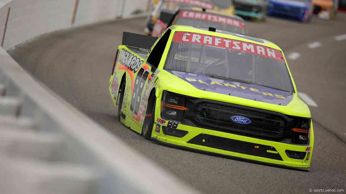 NASCAR Truck Series Kansas lineup, TV schedule for Saturday's race