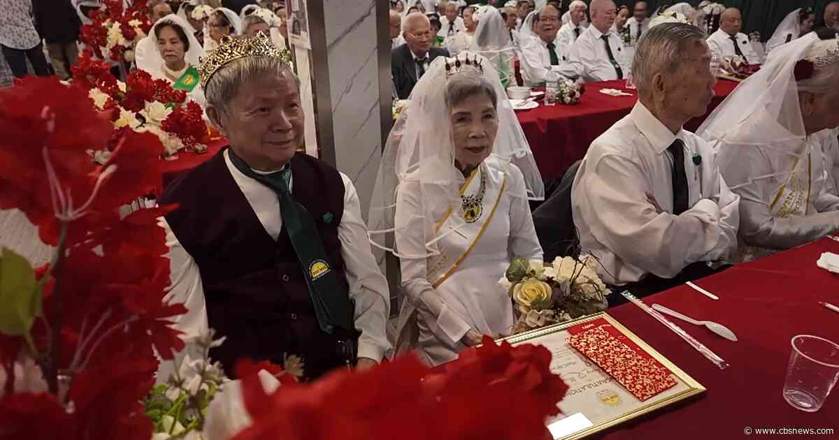 Vietnamese couples in Georgia celebrate last love with vow renewal