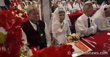 Vietnamese couples in Georgia celebrate last love with vow renewal