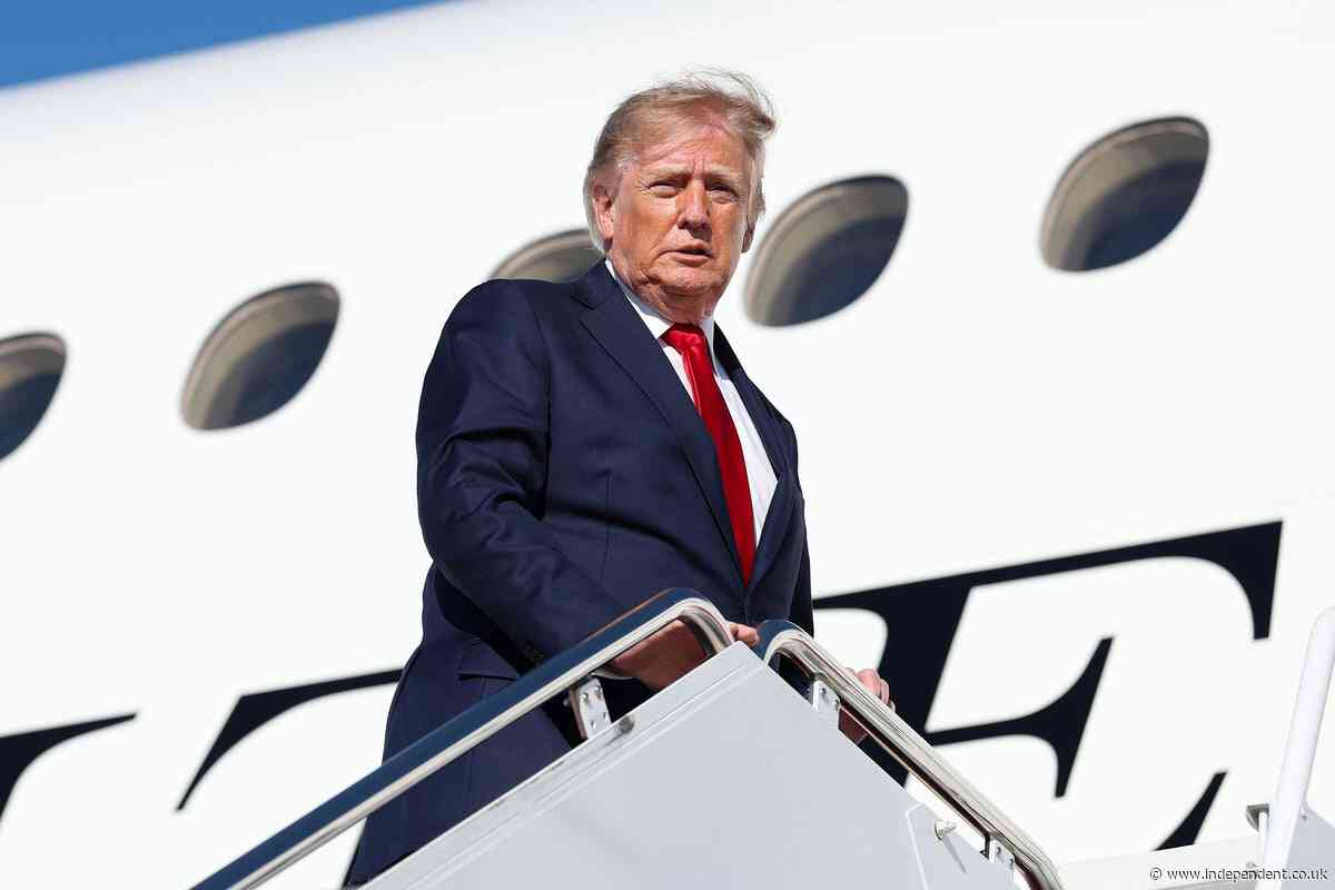 White House bans CNN from Air Force One for Trump trip to Tennessee