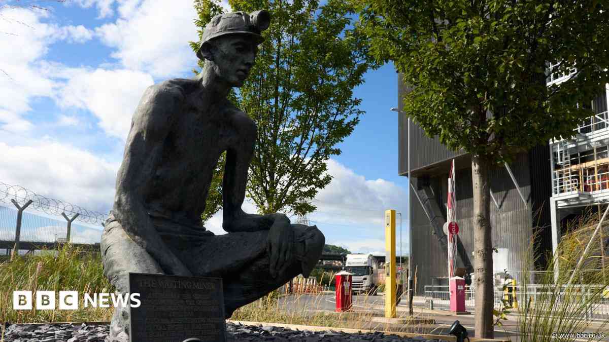 Mining statue unveiled at old Tinsley Towers site