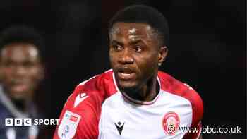 Colchester sign forward Lubala on free transfer
