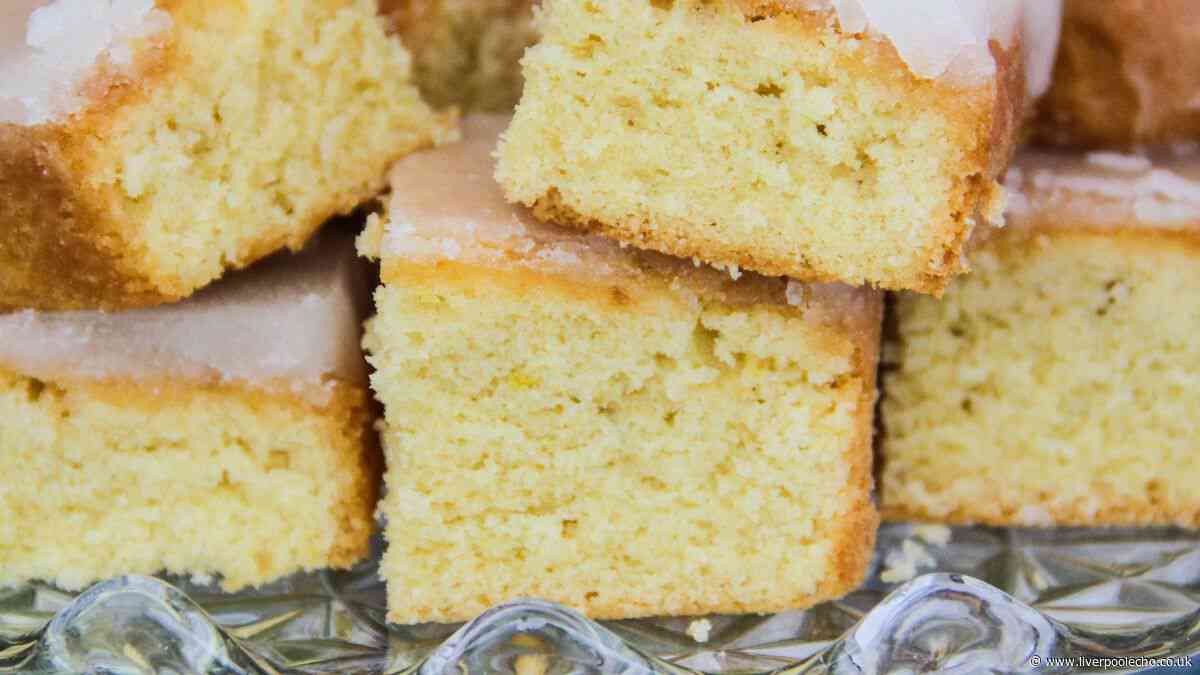 Lemon drizzle cake made by Mary Berry uses all-in-one recipe and only takes 30 minutes