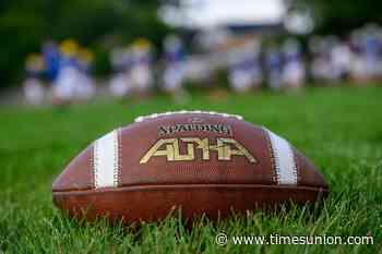 Huggins' 4 TDs power Burnt Hills-Ballston Lake football past Troy