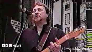 Tributes paid to former Bay City Rollers guitarist Neil Henderson