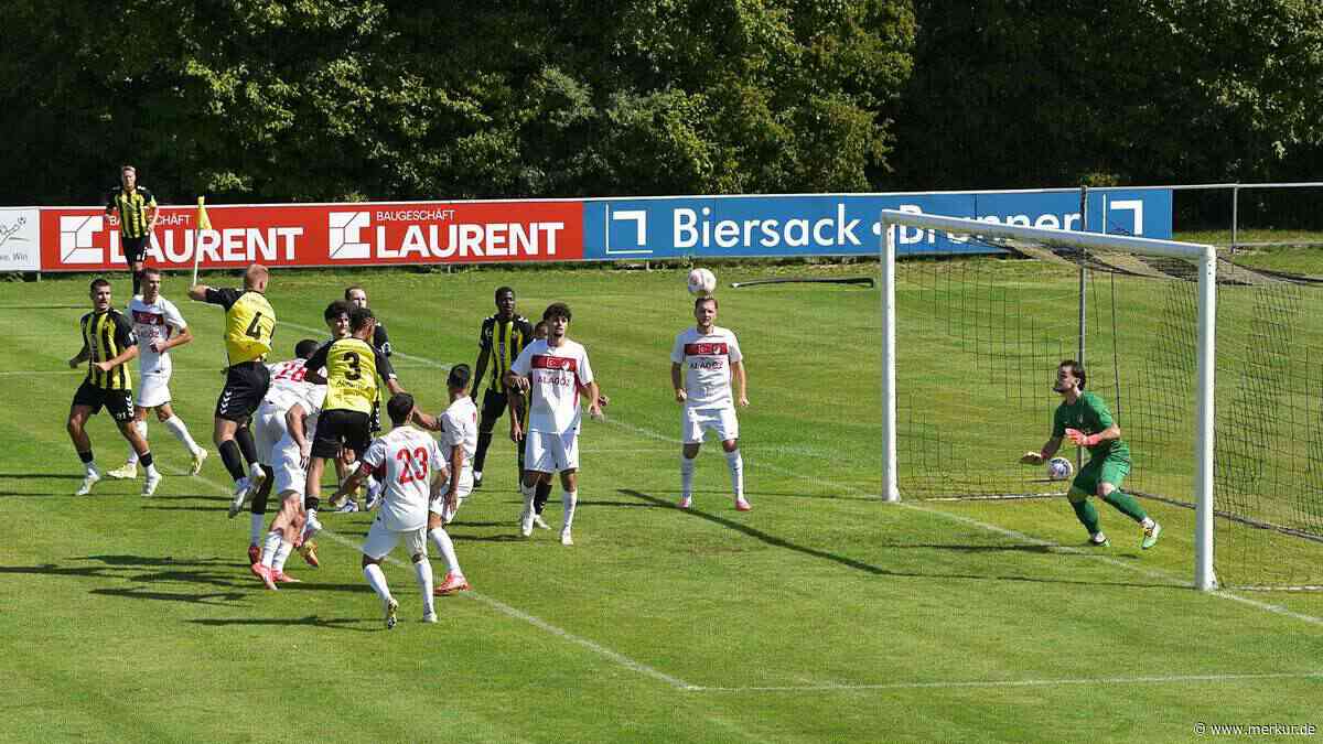 FC Moosinning empfängt Schwabing: Nur noch ein Punkt vor dem Relegationsrang